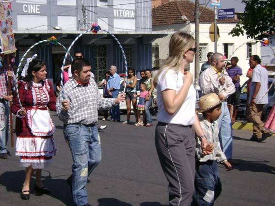 image210
